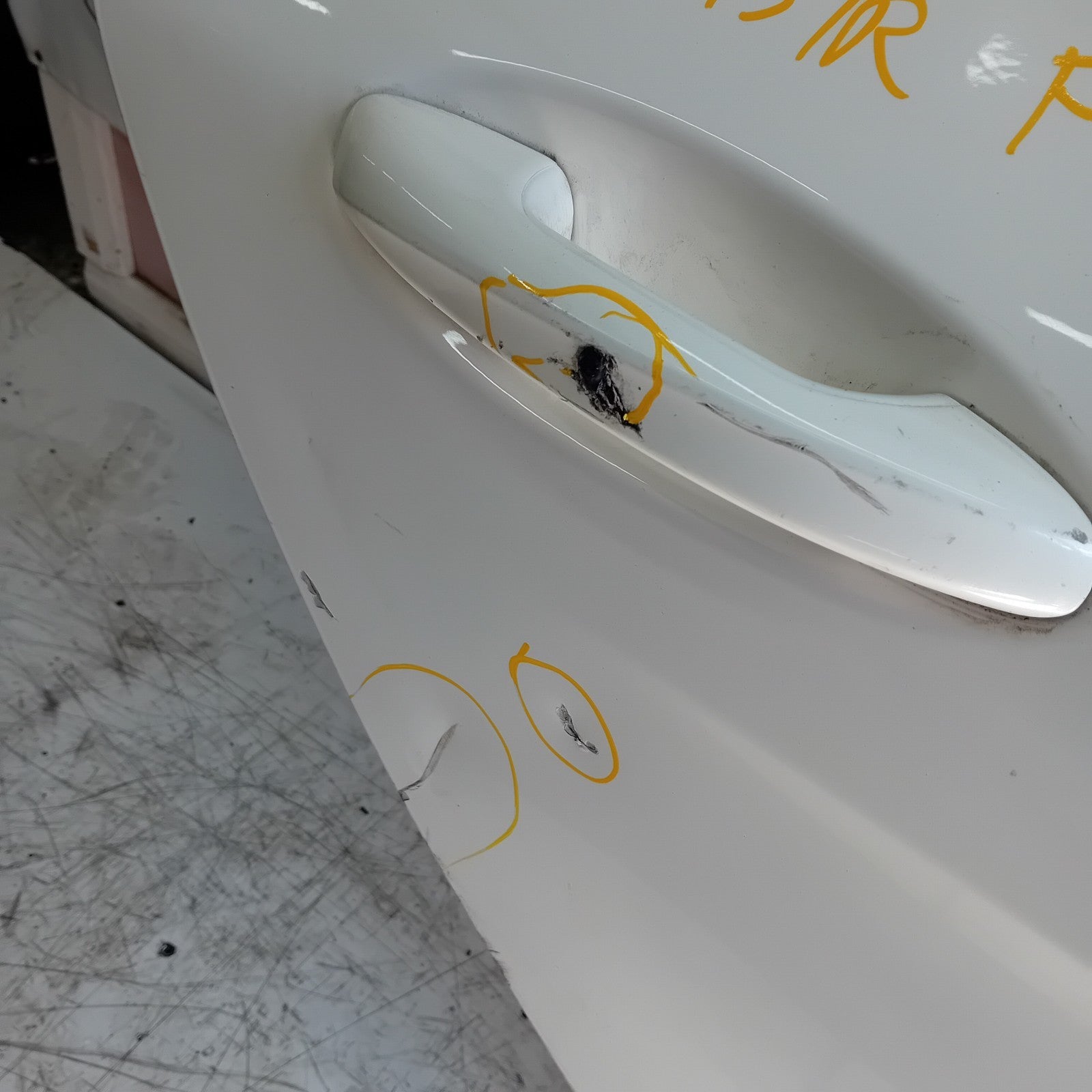 MERCEDES C-CLASS W205 COUP DRIVER REAR DOOR O/S/R WHITE 2014 ON COMPLETE FMD170