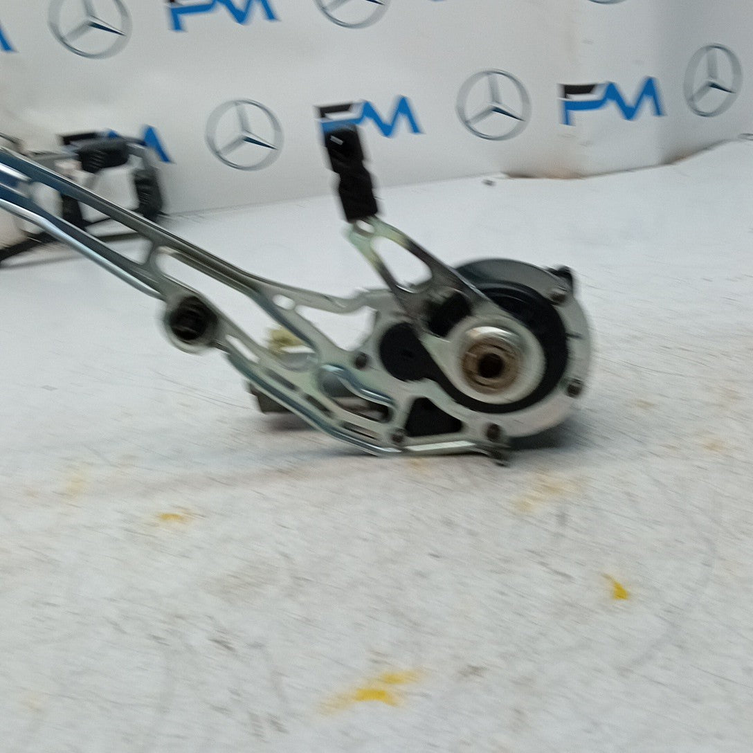 MERCEDES BENZ C-CLASS W205 TAILGATE POWER LIFT SOFT CLOSE 0390204 124 FM001264