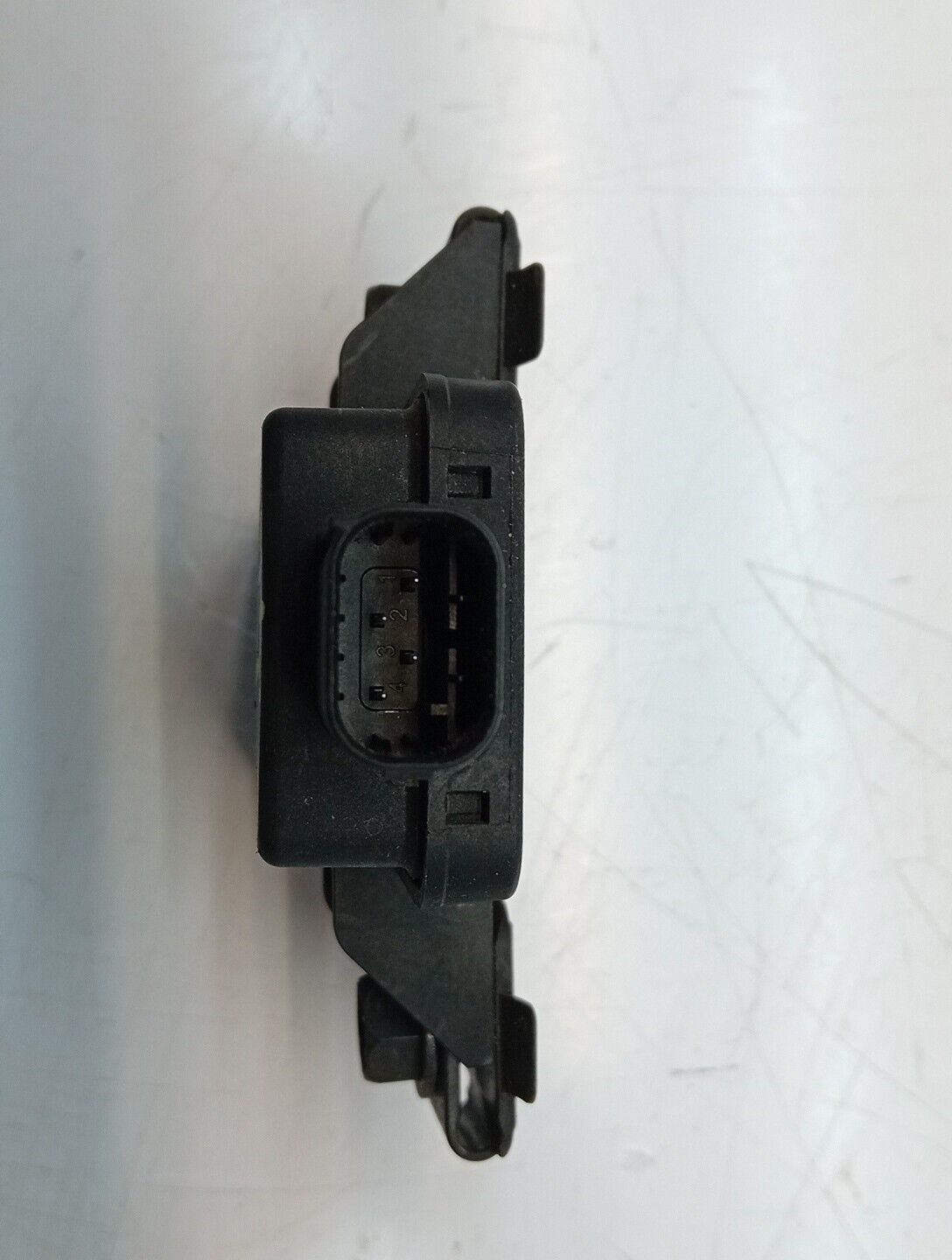 MERCEDES E-CLASS W213 W238 / TYRE PRESSURE CONTROL MODULE A0009002013 FM00277