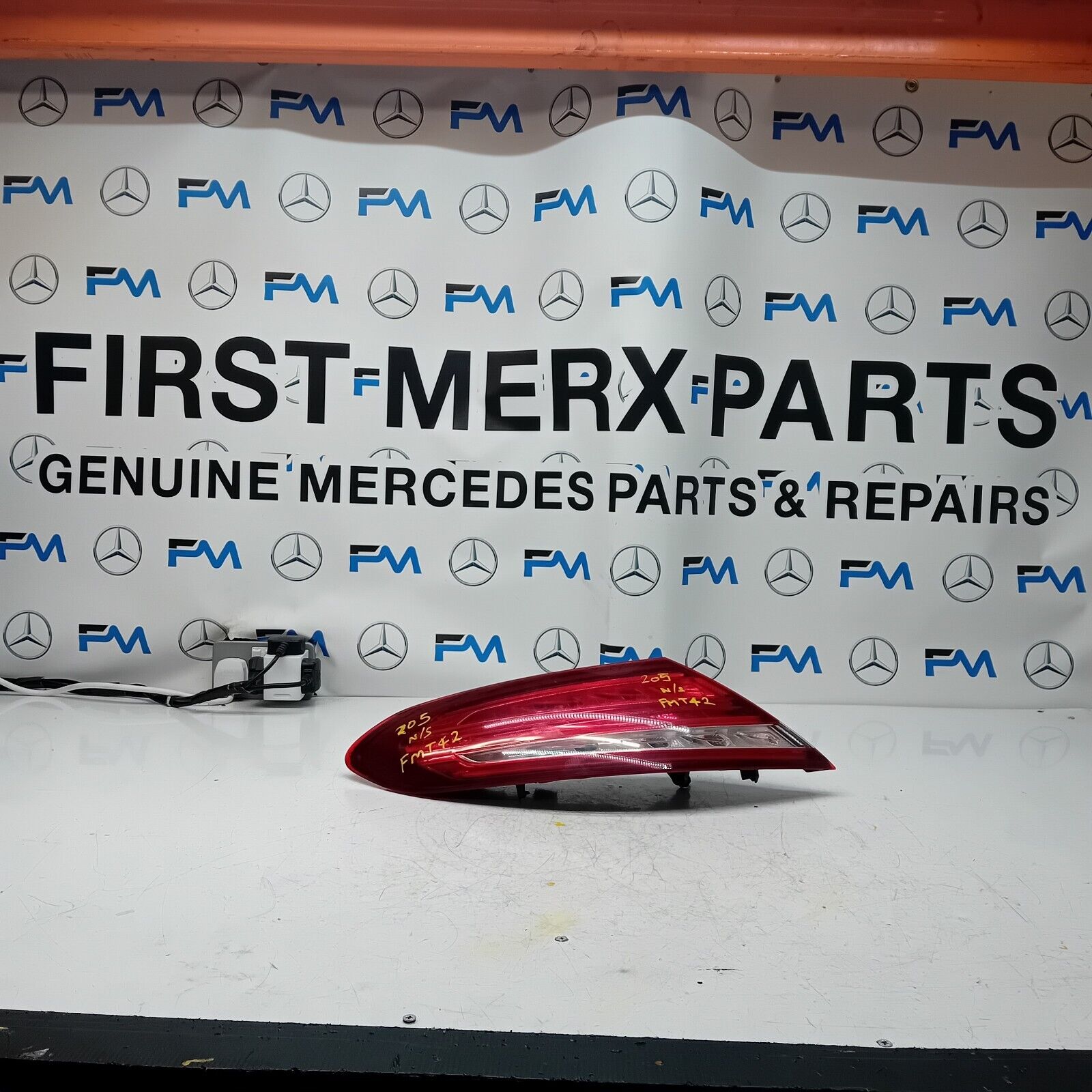 MERCEDES C-CLASS W205 COUPE 2018 REAR PASSENGER N/S TAIL LIGHT A2059066300 FMT42