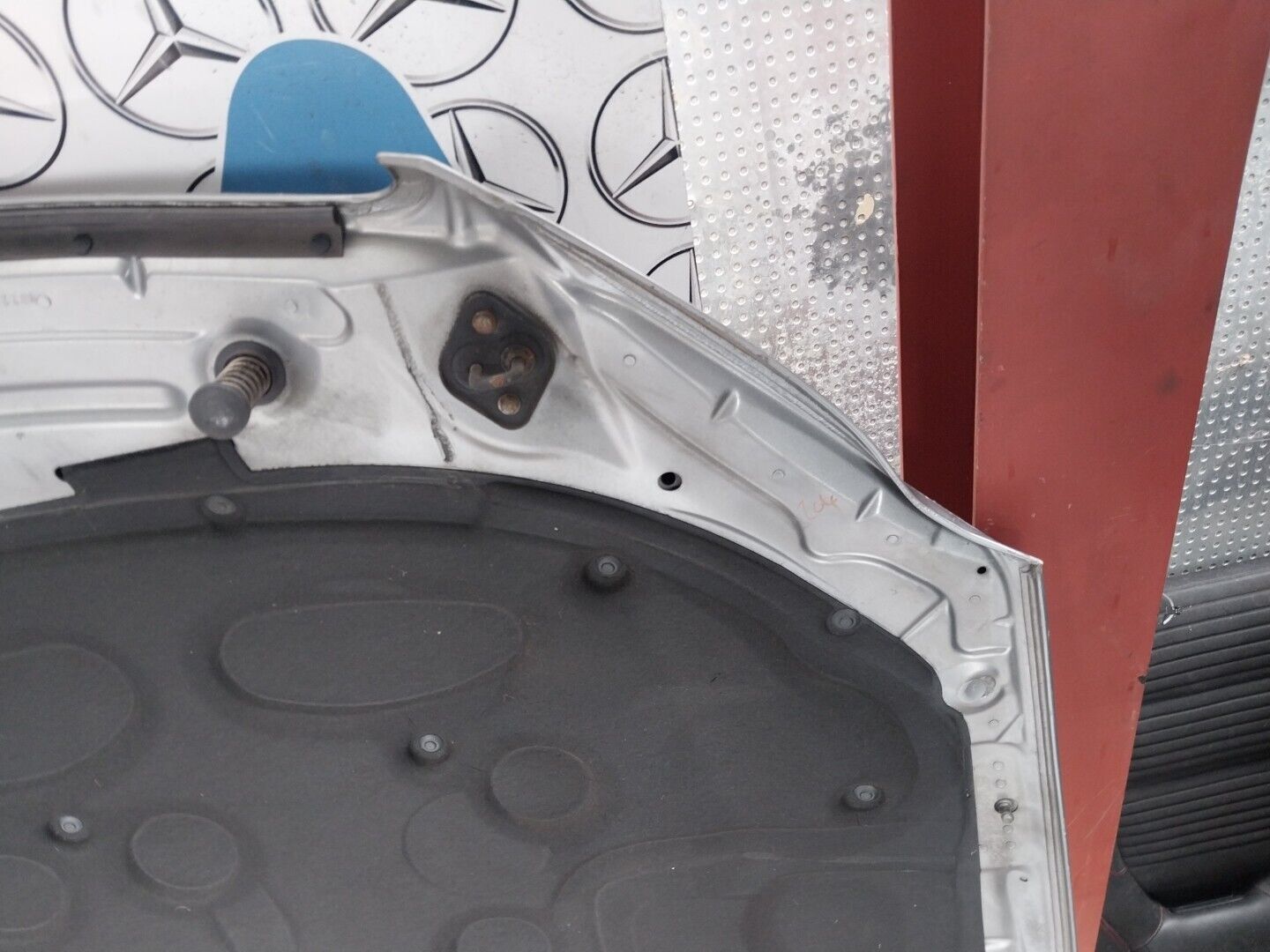 MERCEDES C CLASS W204 FACELIFT BONNET GREY 2011-2013