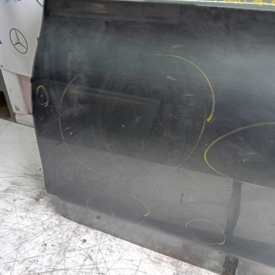 MERCEDES C-CLASS C205 CP PASSENGER FRONT DOOR NSF 2016 ON GREY COMPLETE FMD403