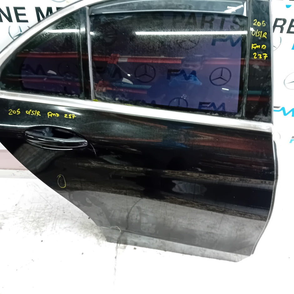 MERCEDES C-CLASS W205 SALOON DRIVER REAR DOOR OSR BLACK 2014 ON COMPLETE FMD237