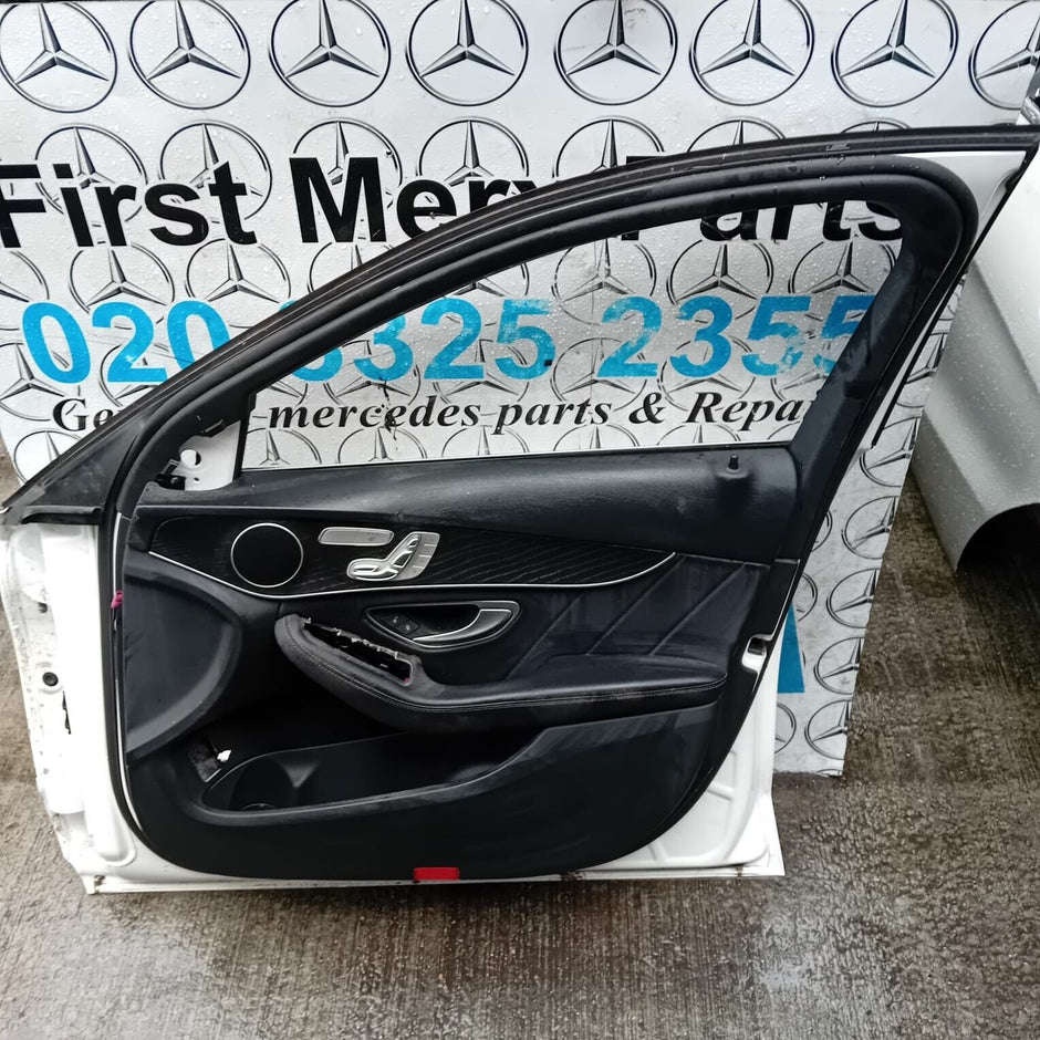 MERCEDES BENZ C-CLASS  W205  DRIVER SIDE FRONT DOOR ( OFF SIDE FRONT )