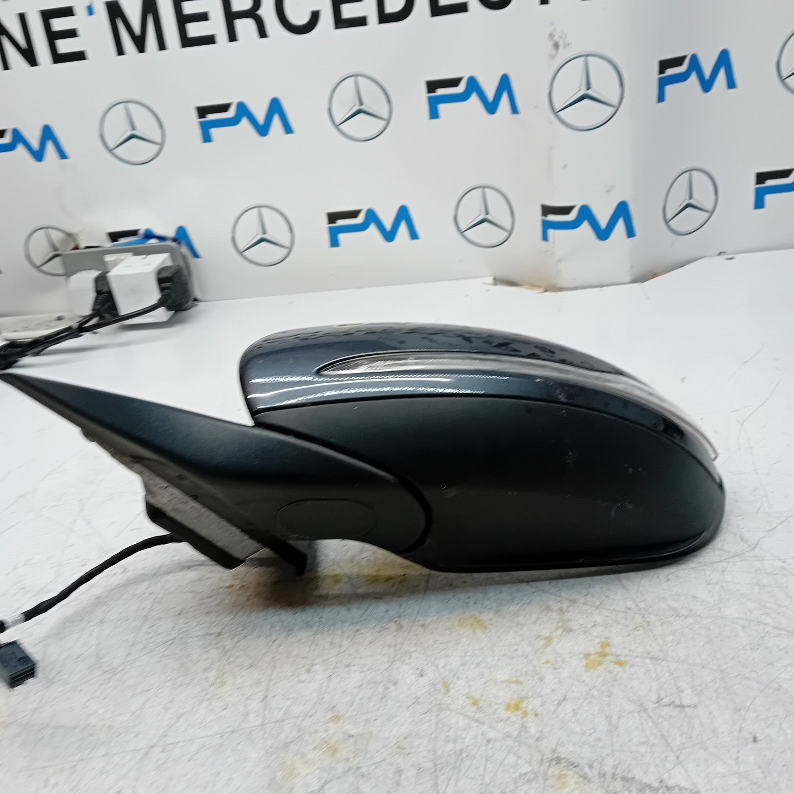 MERCEDES BENZ C-CLASS W205 PASSENGER WING MIRROR NS GREY  A2058101316 FMM82