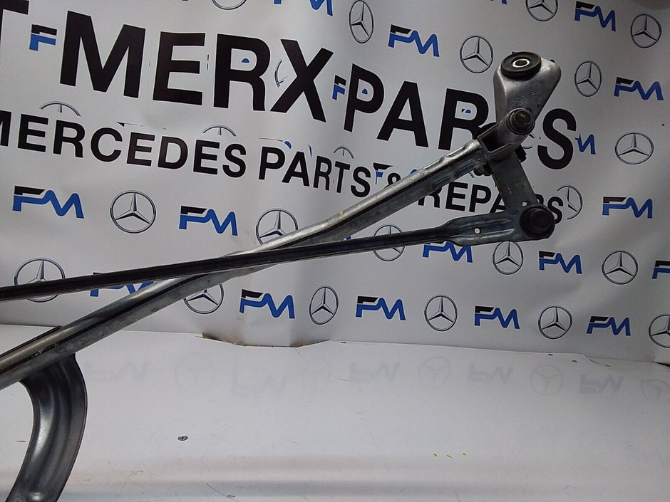 MERCEDES E-CLASS 2018 W213 A2138200740 FRONT WIPER MOTOR  FM00189