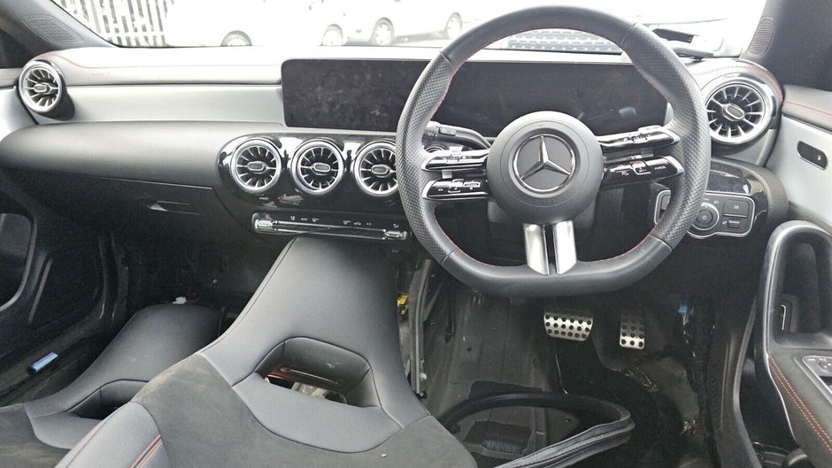MERCEDES BENZ CLA W118 COUPE - BREAKING / FRONT BUMPER AND WINGS