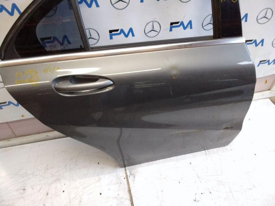 MERCEDES BENZ A-CLASS W176 DRIVER SIDE REAR DOOR O/S/R COMPLETE GREY FMD66 