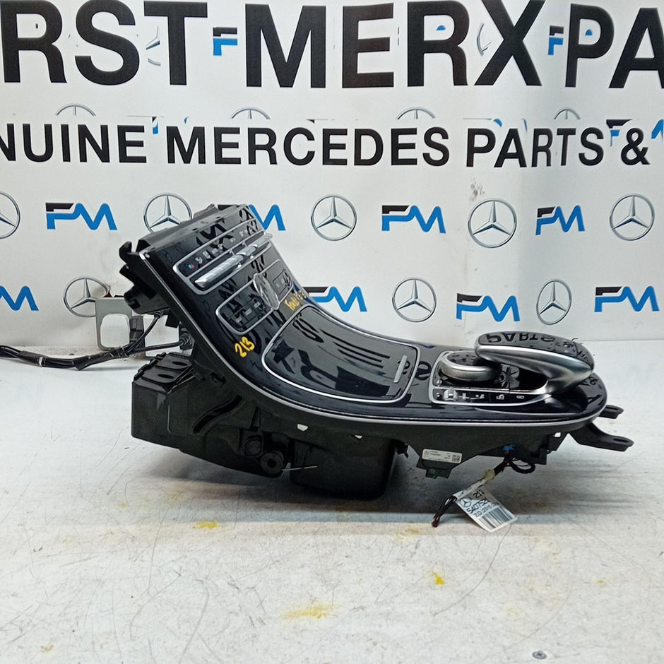  MERCEDES E-CLASS W213 CLIMATE & CENTRE CONSOLE A2138100815  COMPLETE FM001313