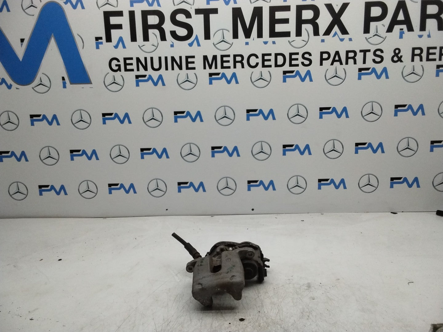 MERCEDES  B-CLASS W246 REAR RIGHT DRIVER SIDE BRAKE CALIPER A2464232298 FMR133