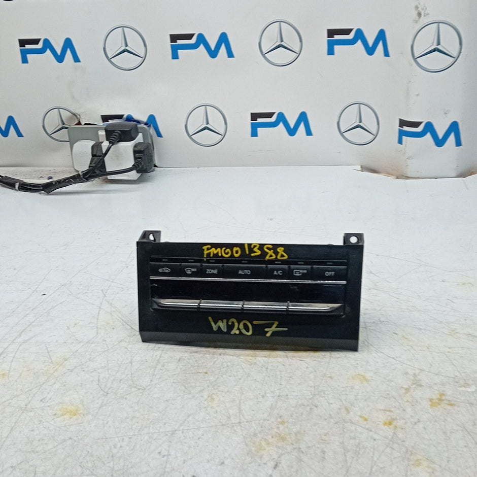 MERCEDES E CLASS W207 W212 CLIMATE CONTROL PANEL A2129008608 2016 FM001388