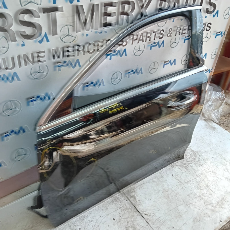MERCEDES A-CLASS W177 PASSENGER FRONT DOOR NSF BLACK 2018 ON COMPLETE FMD212