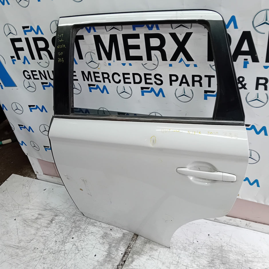 MITSUBISHI OUTLANDER MK3 PASSENGER REAR DOOR NSR WHITE 2013 COMPLETE FMD385