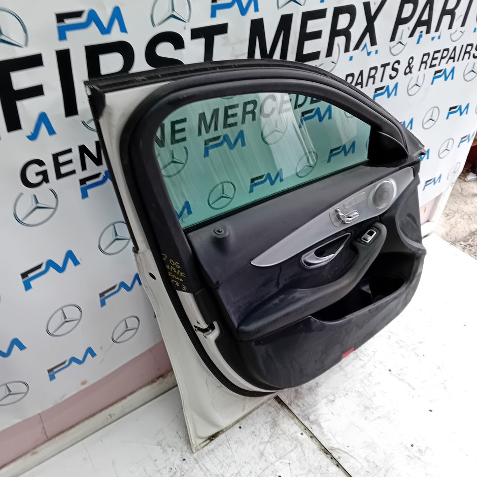 MERCEDES BENZ C-CLASS W205 PASSENGER SIDE FRONT DOOR N/S/F  WHITE FMD133