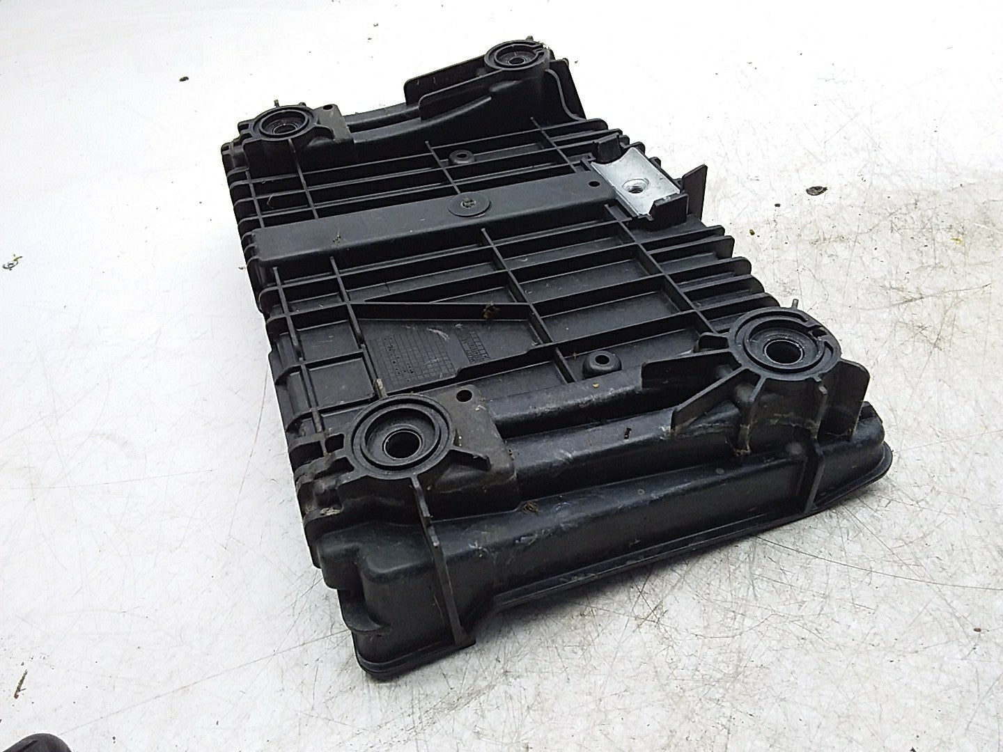 MERCEDES BENZ C-CLASS W205 BATTERY TRAY COVER  A2056200118 FMR210