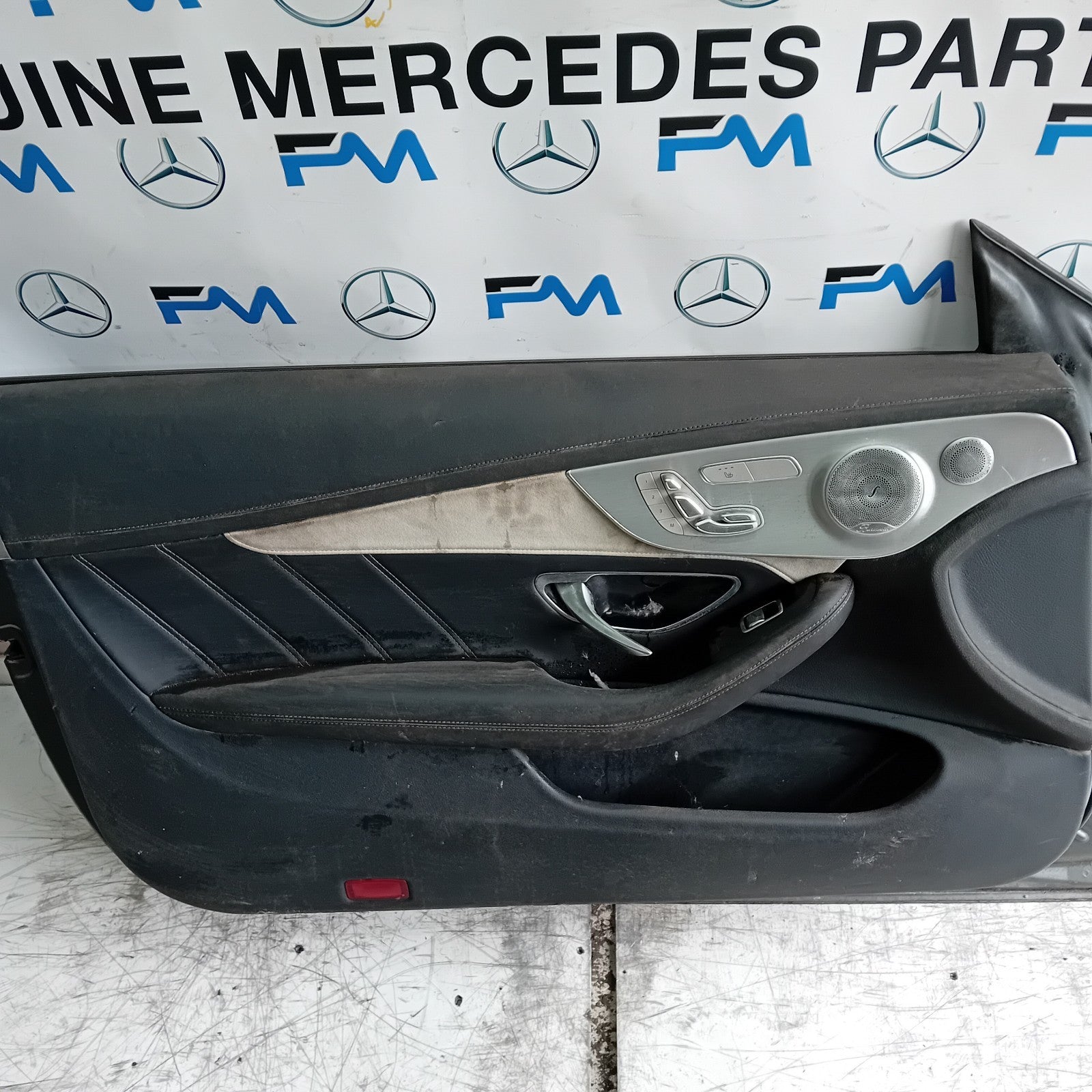 MERCEDES C-CLASS C205 CP PASSENGER FRONT DOOR NSF 2016 ON GREY COMPLETE FMD403