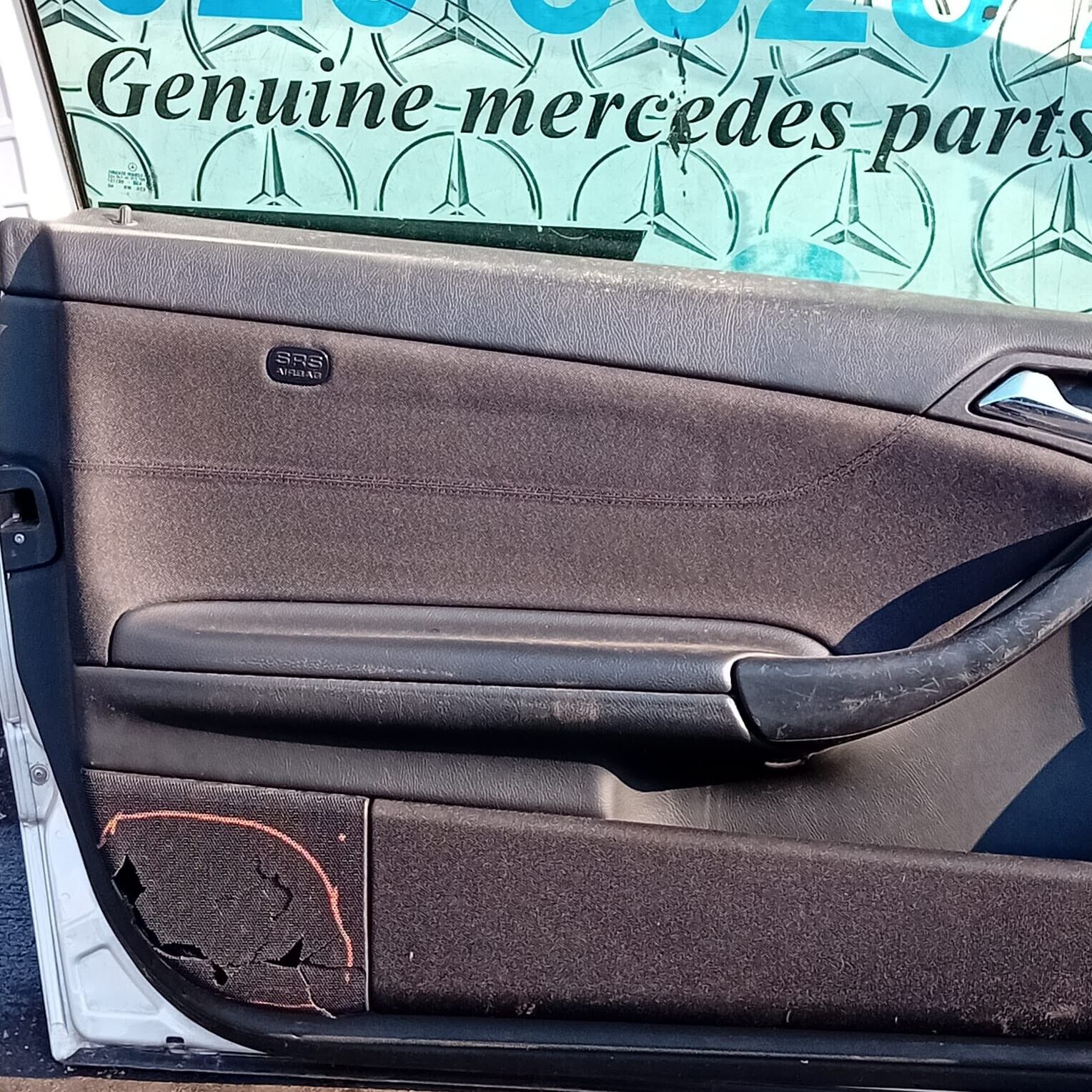 MERCEDES BENZ E-CLASS W212 PASSENGER SIDE REAR DOOR ( N.S.R )