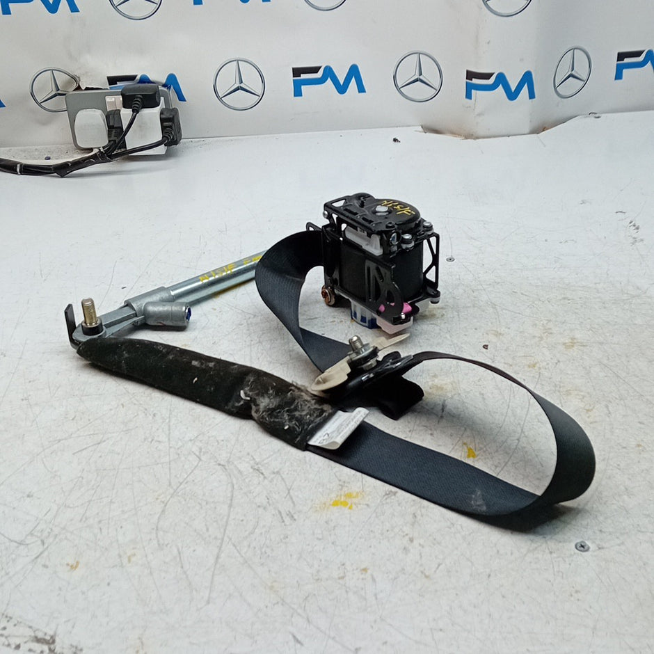 MITSUBISHI OUTLANDER MK3 SEAT BELT FRONT PASSENGER NSF TKAH2EN306 BLACK FM001242