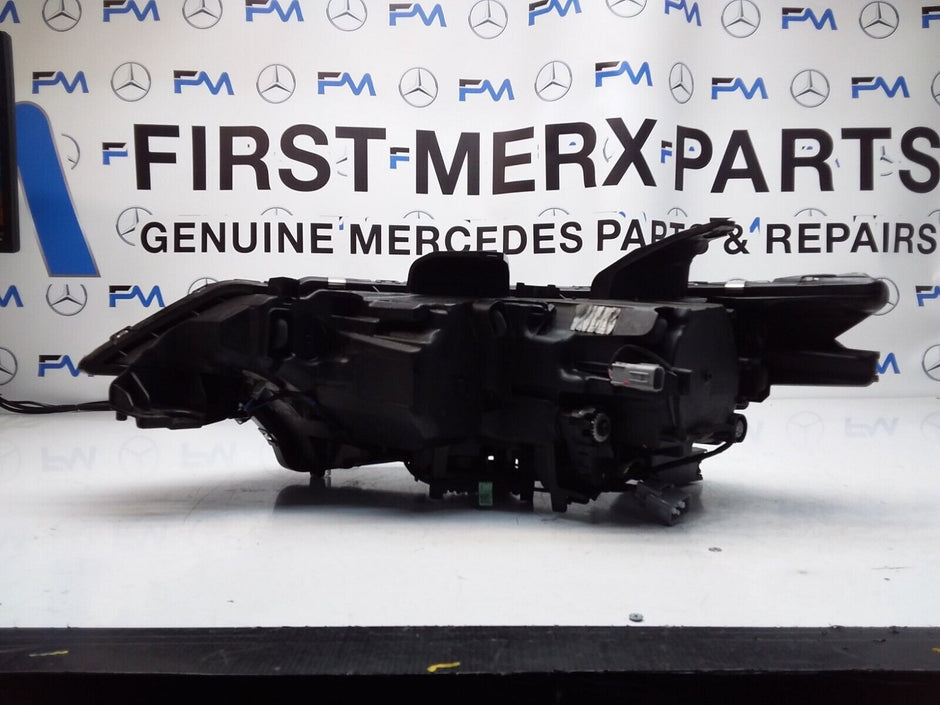 MITSUBISHI OUTLANDER MK3 2018 HEADLIGHT DRIVER SIDE RIGHT R009A Z6UB FMH70