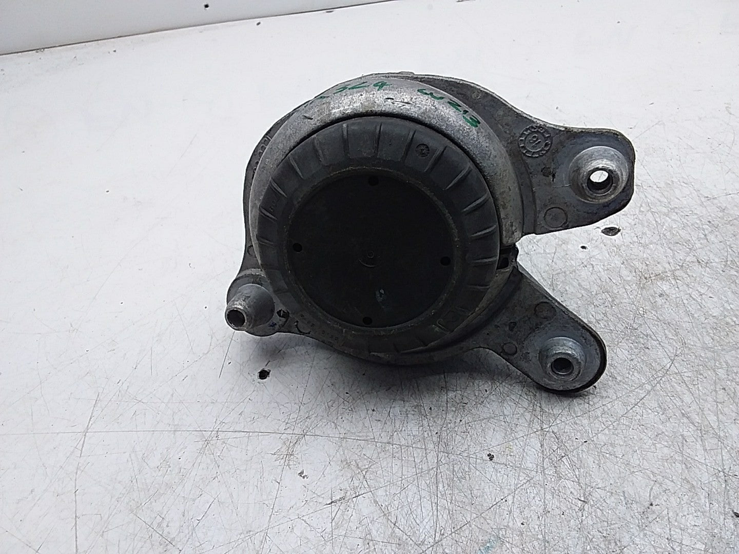 MERCEDES BENZ  E-CLASS W213  ENGINE MOUNT LEFT NS A2132400500 FMR324