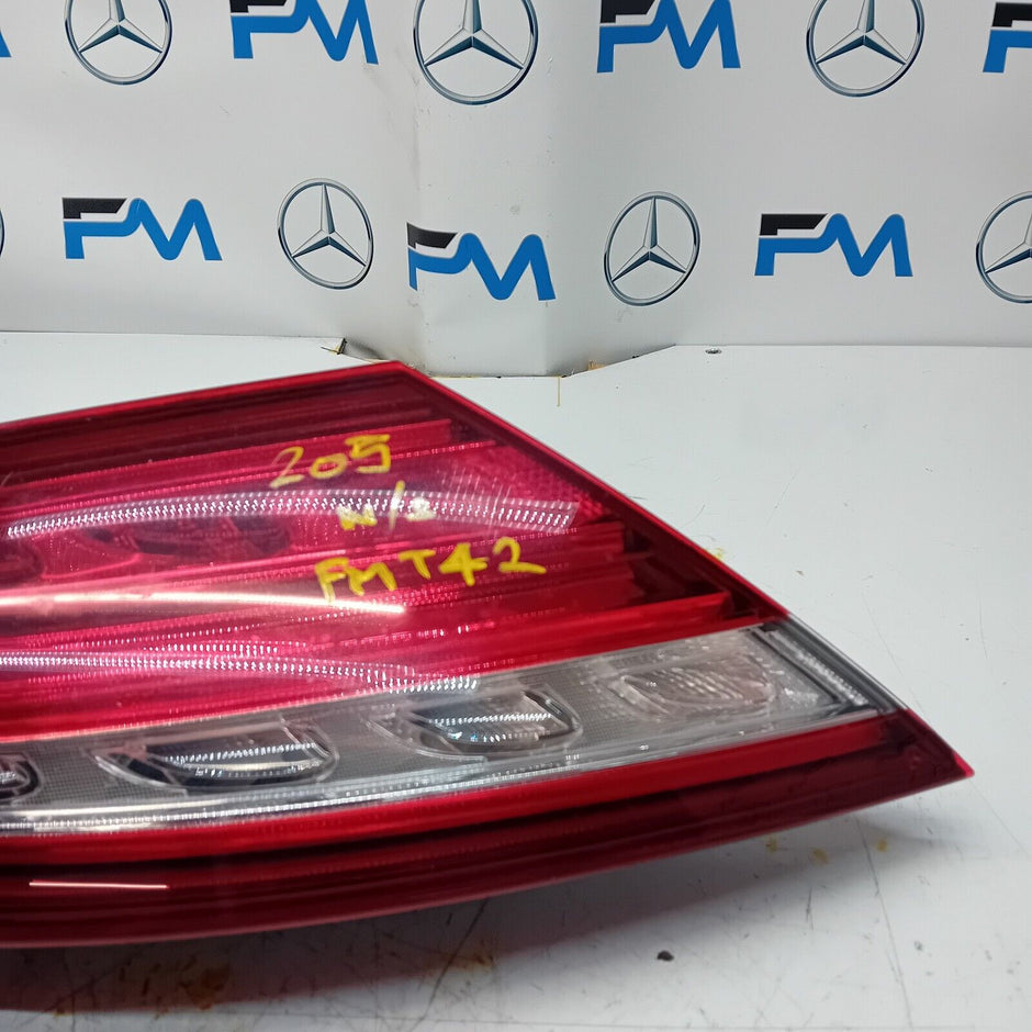 MERCEDES C-CLASS W205 COUPE 2018 REAR PASSENGER N/S TAIL LIGHT A2059066300 FMT42