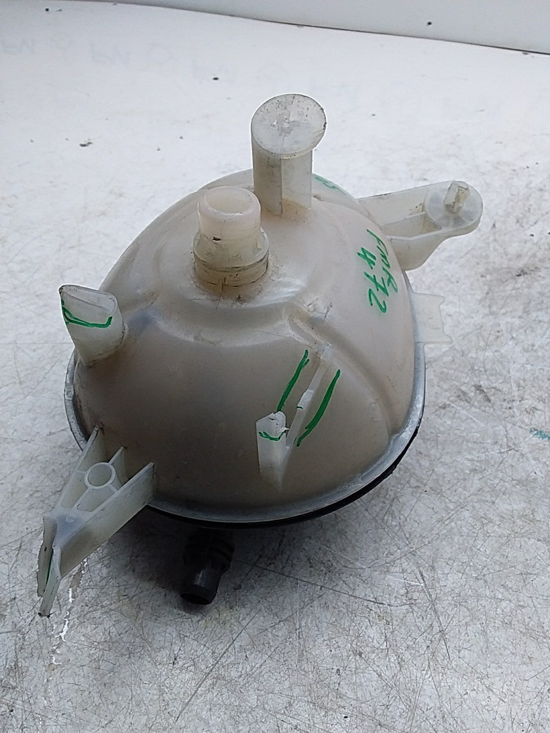 MERCEDES BENZ  C-CLASS W205 COOLANT EXPANSION TANK A2055000049 FMR472