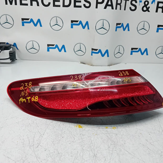 MERCEDES E-CLASS W238 2018 REAR PASSENGER N/S TAIL LIGHT A2389062001 FMT68