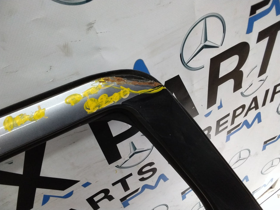 MITSUBISHI OUTLANDER PASSENGER REAR DOOR NSR GREY  FMD564