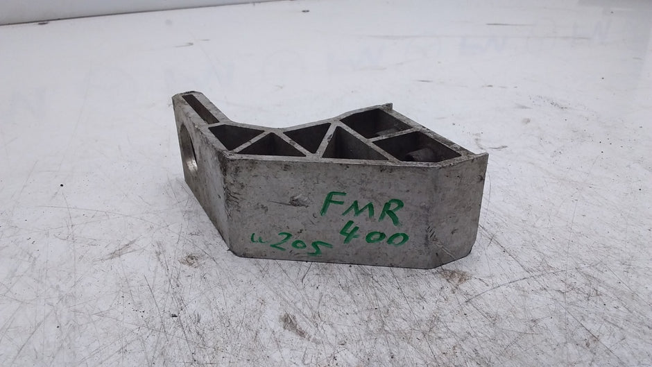 MERCEDES BENZ  C-CLASS  RADIATOR MOUNT BRACKET RIGHT SIDE   FMR400