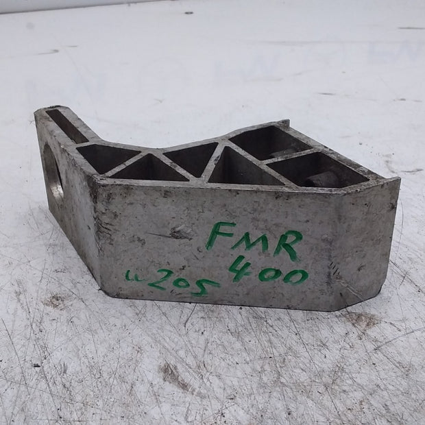 MERCEDES BENZ  C-CLASS  RADIATOR MOUNT BRACKET RIGHT SIDE   FMR400
