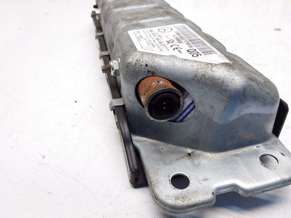 2017 MERCEDES BENZ A-CLASS W213 DRIVER SIDE KNEE AIRBAG A2138600302 FM00329