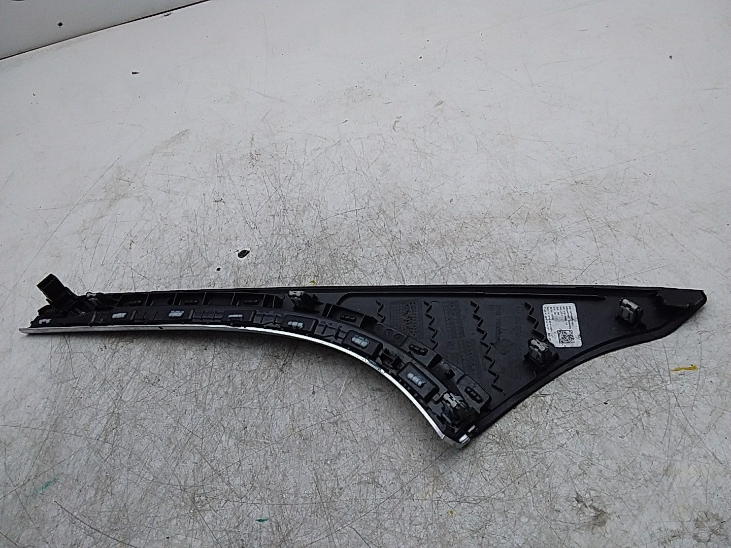 MERCEDES C-CLS W206 COVER TRIM DECOR CONSOLE A2366807802 FMR302