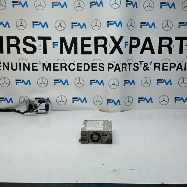 MERCEDES W213 COMMAND RADIO NAVIGATION HEADUNIT HIGH GPS ECE A2139006216 FM00287