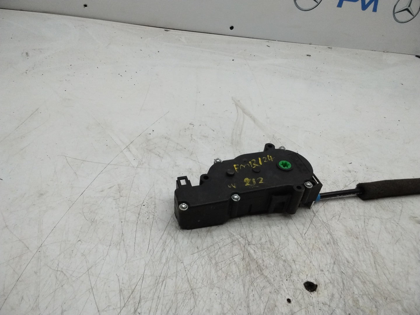 MERCEDES MERCEDES E-CLASS W212 REAR TAILGATE LOCK ACTUATOR  A2047500060 FMR124