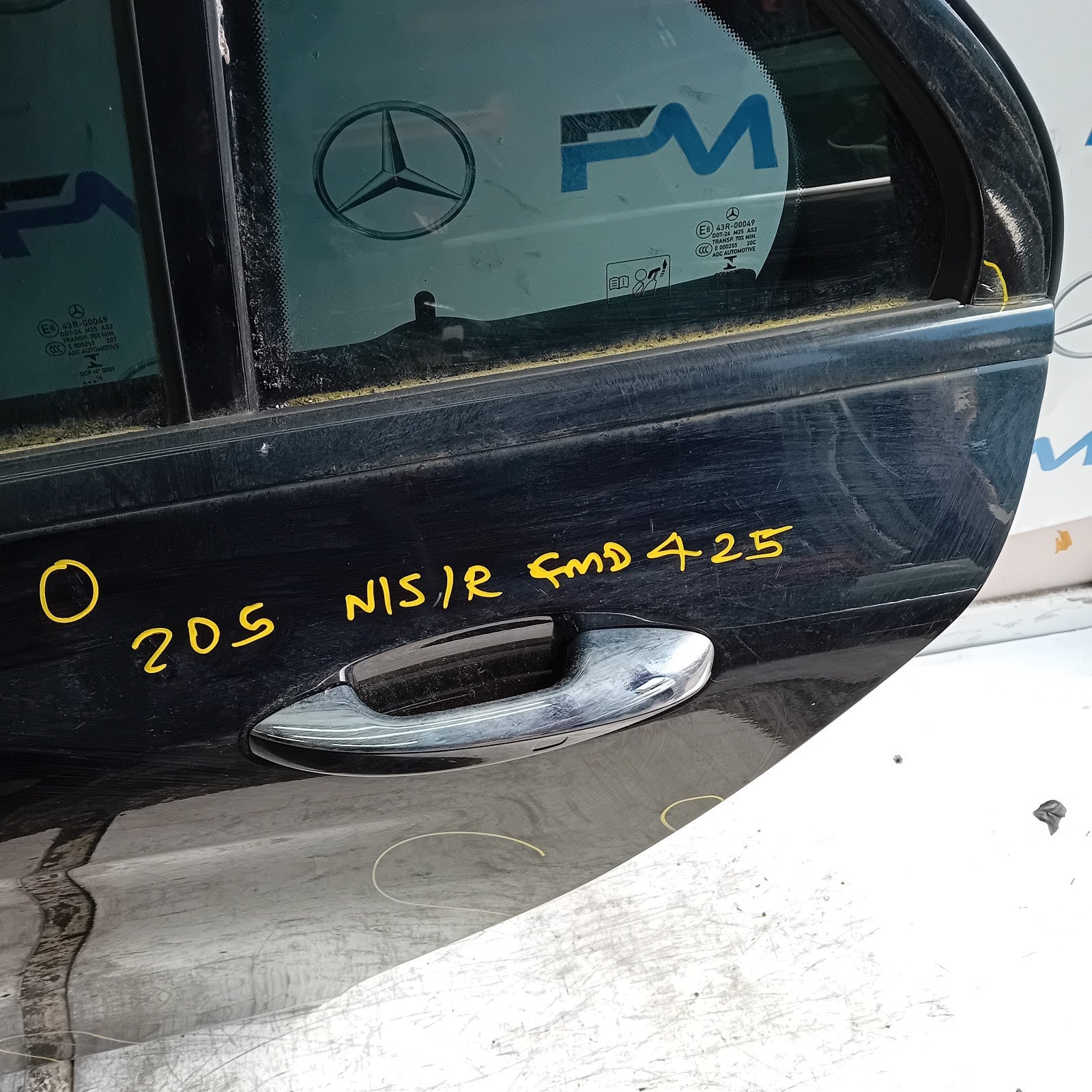 MERCEDES C-CLASS W205 SLN PASSENGER REAR DOOR NSR BLACK 2014 ON COMPLETE FMD425