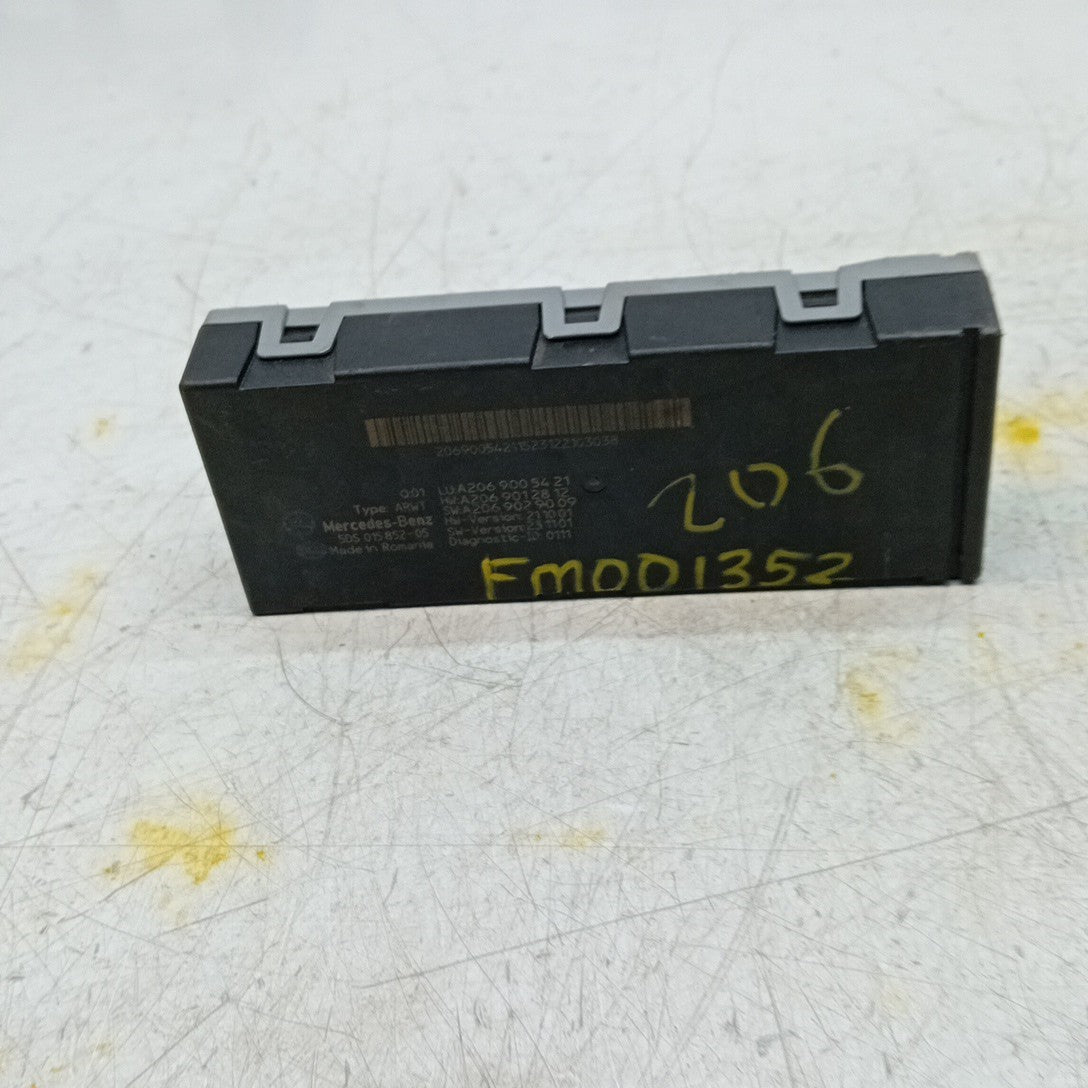 MERCEDES C-CLASS TAILGATE CONTROL MODULE W206 A2069005421  FM001352