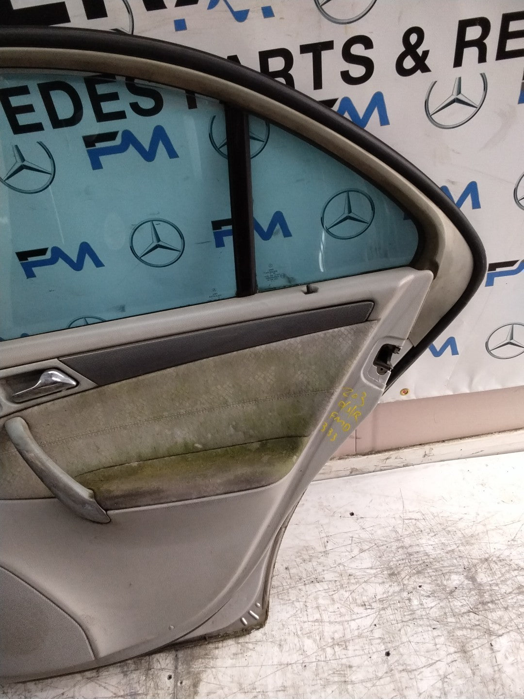 MERCEDES C-CLASS W203 DRIVER REAR DOOR OSR SILVER 2001-2004 COMPLETE FMD333