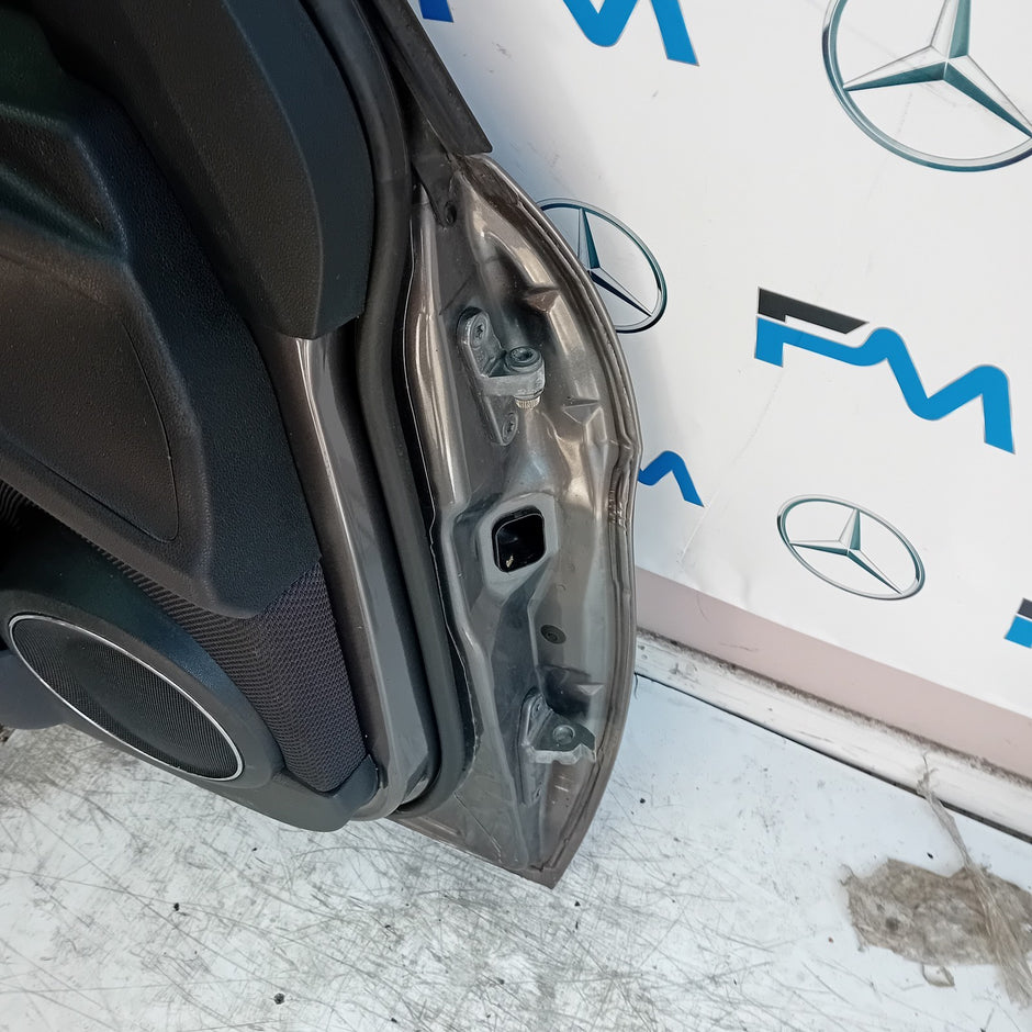MERCEDES BENZ B-CLASS W245 PASSENGER REAR DOOR NSR GREY 2005-11 COMPLETE FMD295