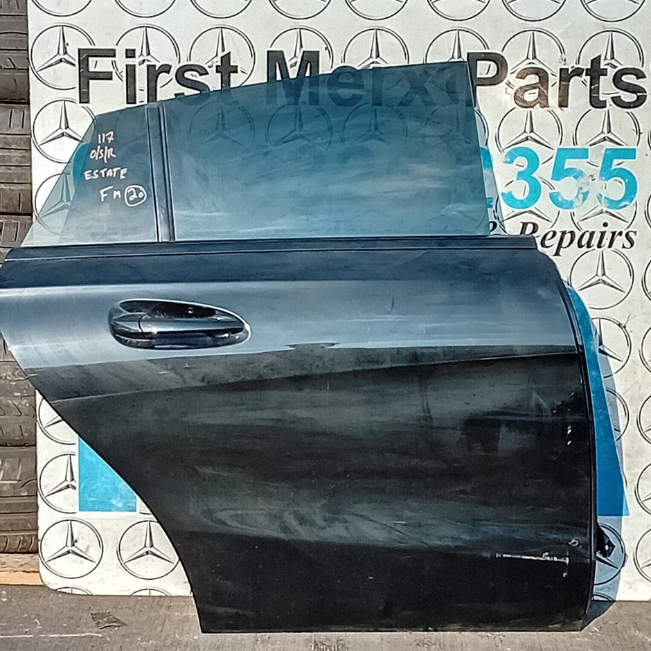 MERCEDES BENZ CLA  W117 DRIVER SIDE REAR DOOR ( OFF SIDE REAR )