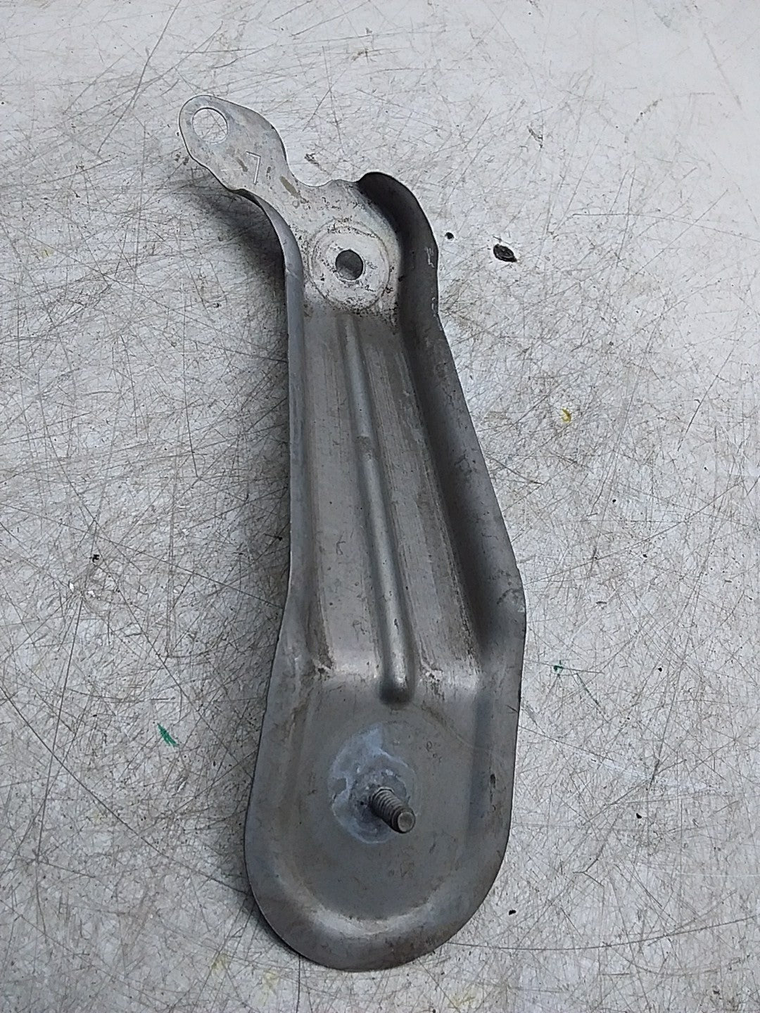 MERCEDES C-CLASS W206 REAR LEFT BUMPER BRACKET A2066808502 FMR283
