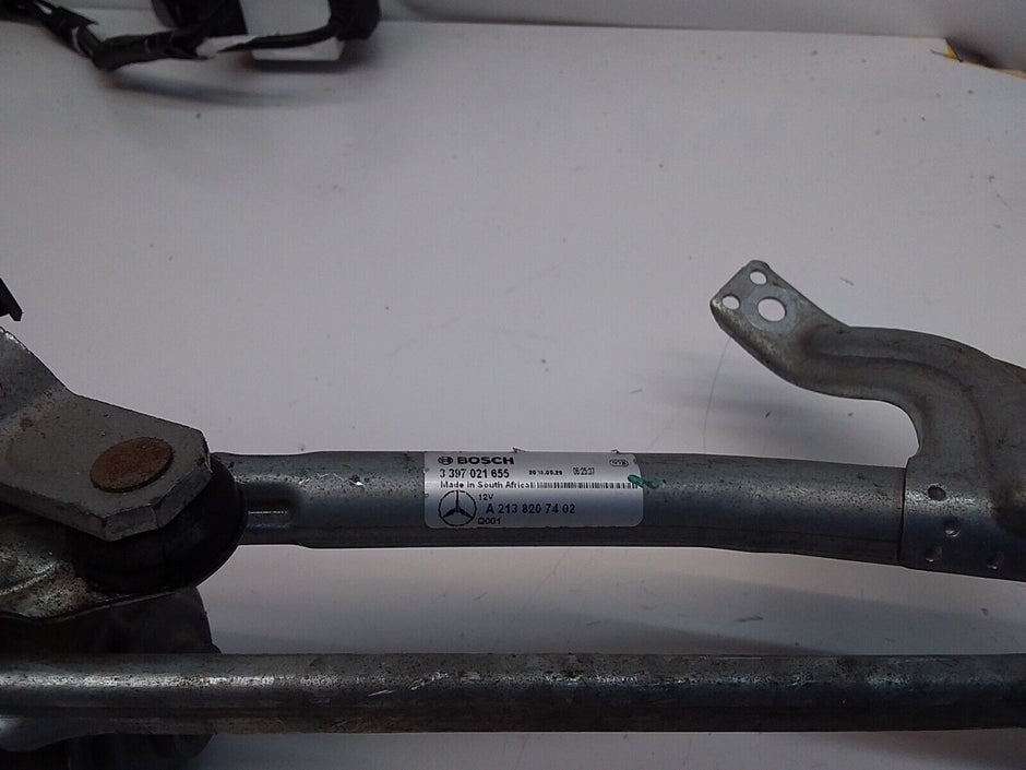 MERCEDES E-CLASS 2018 W213 A2138207402 FRONT WIPER MOTOR  FM00187