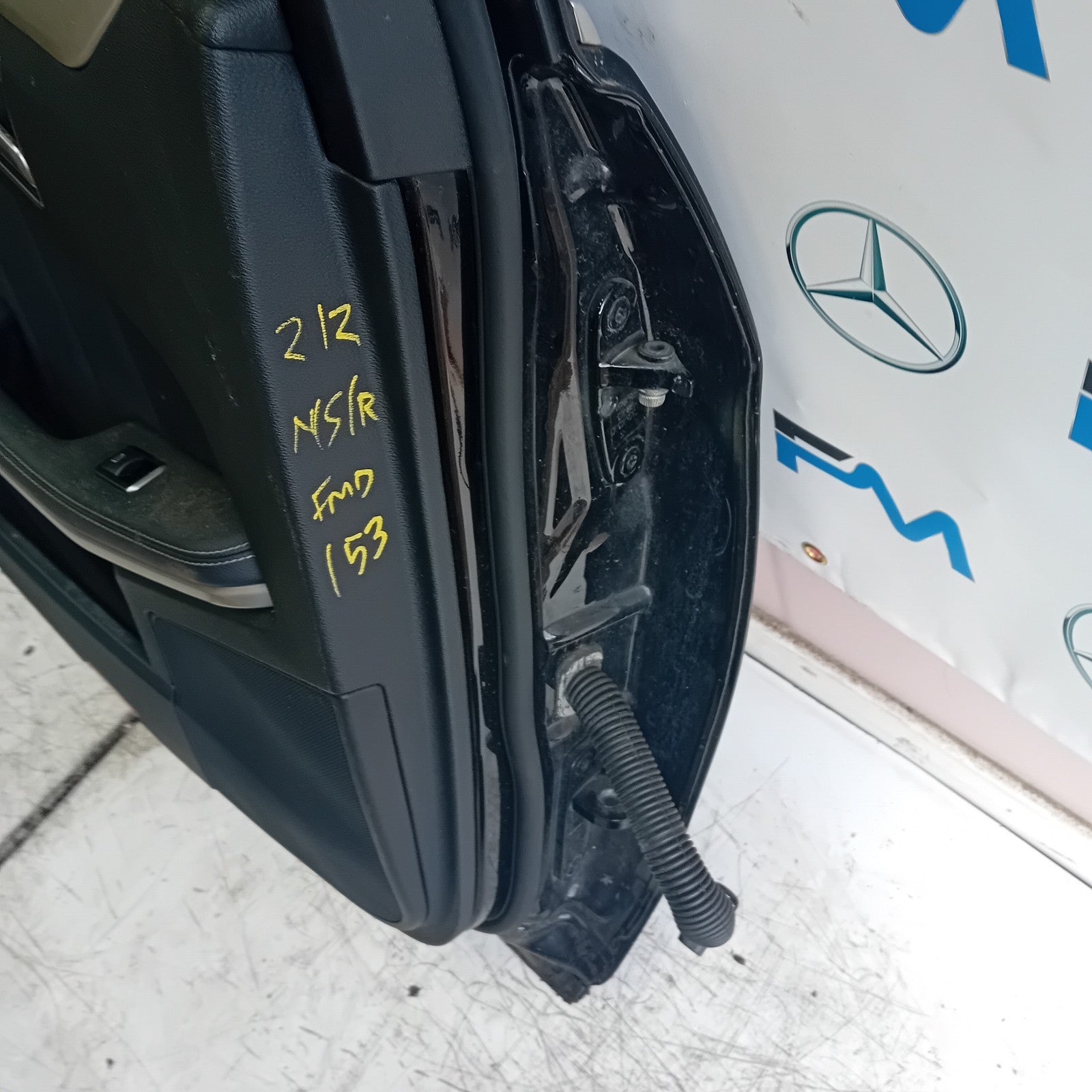 MERCEDES E-CLASS W212 PASSENGER REAR DOOR N/S/R BLACK COMPLETE 2009-16 FMD153