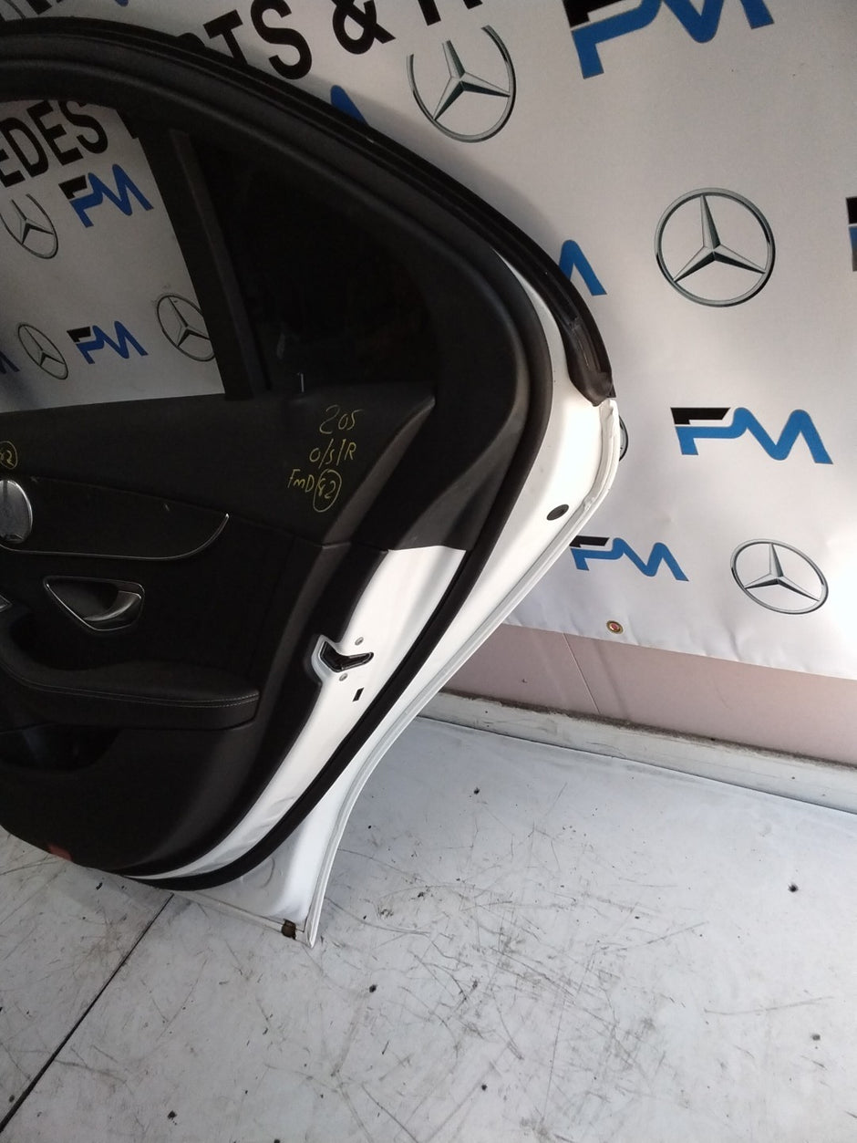MERCEDES BENZ  C-CLASS W205 DRIVER SIDE REAR DOOR O/S/R COMPLETE WHITE FMD82