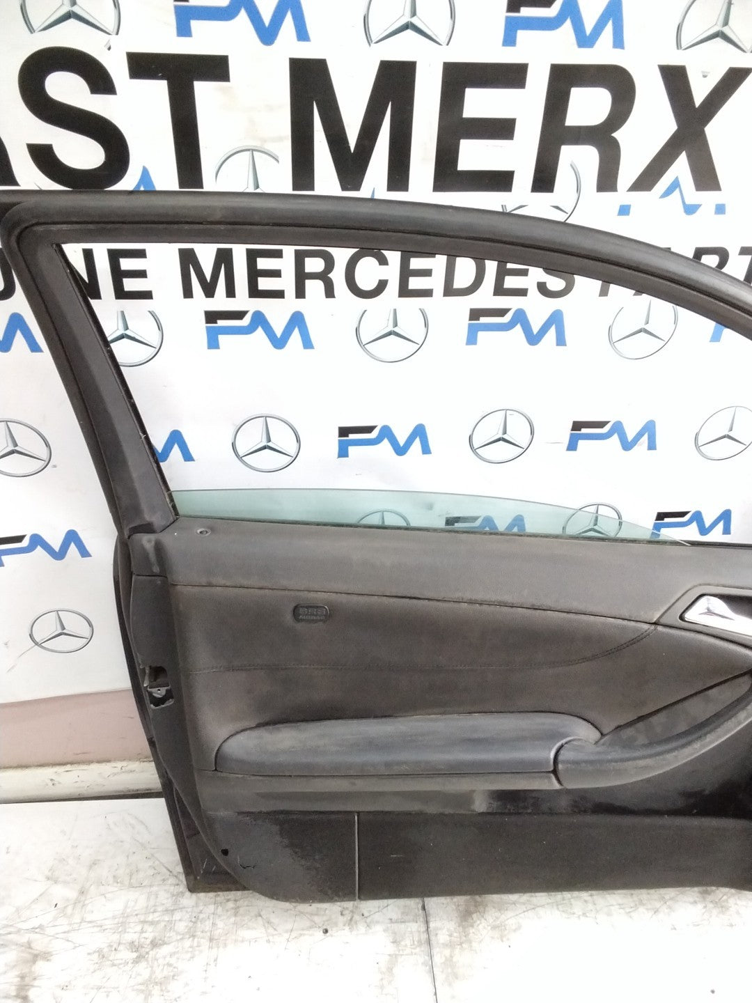 MERCEDES C-CLASS W203  PASSENGER FRONT DOOR NSF BLACK 2001-2004 COMPLETE FMD306