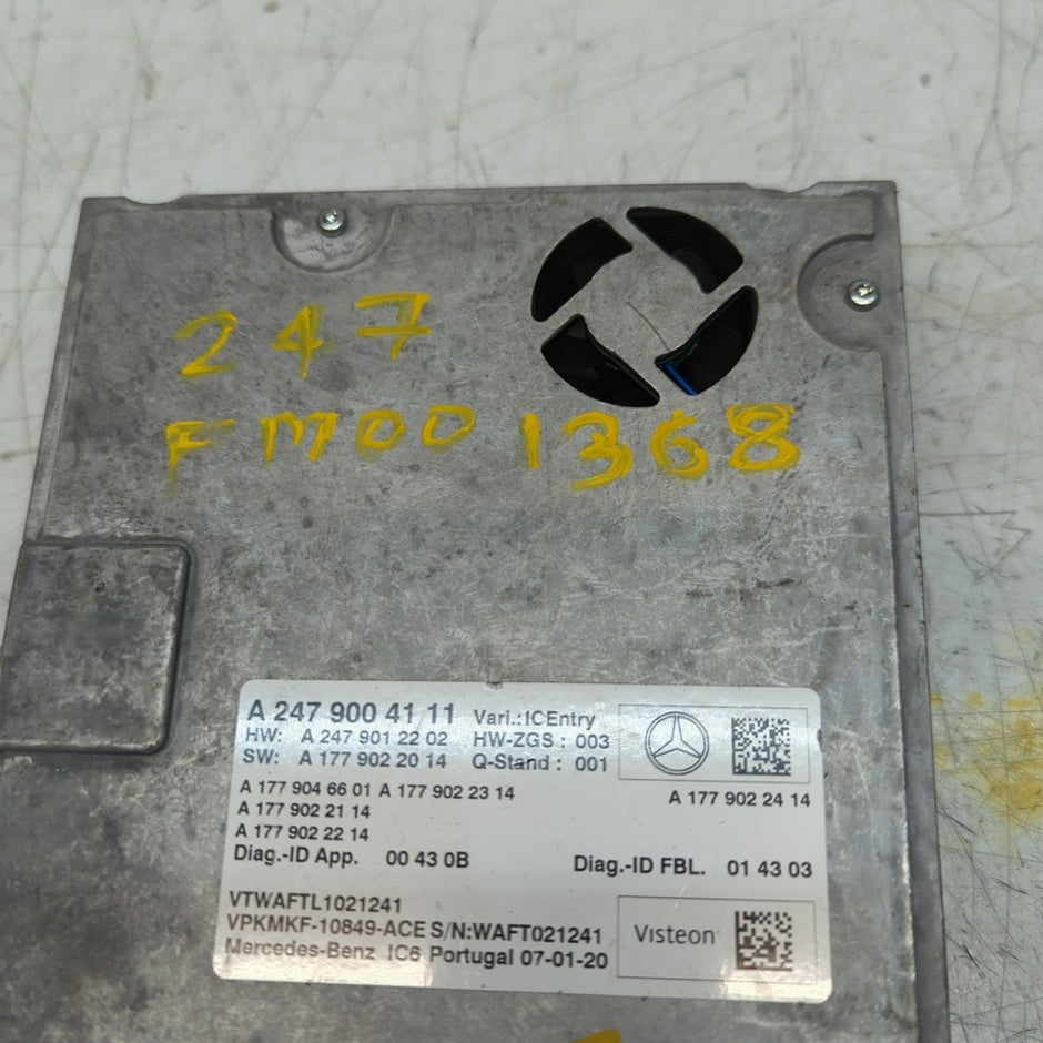 MERCEDES B-CLASS  INSTRUMENT CLUSTER CONTROL UNIT W247 A2479004111 FM001368