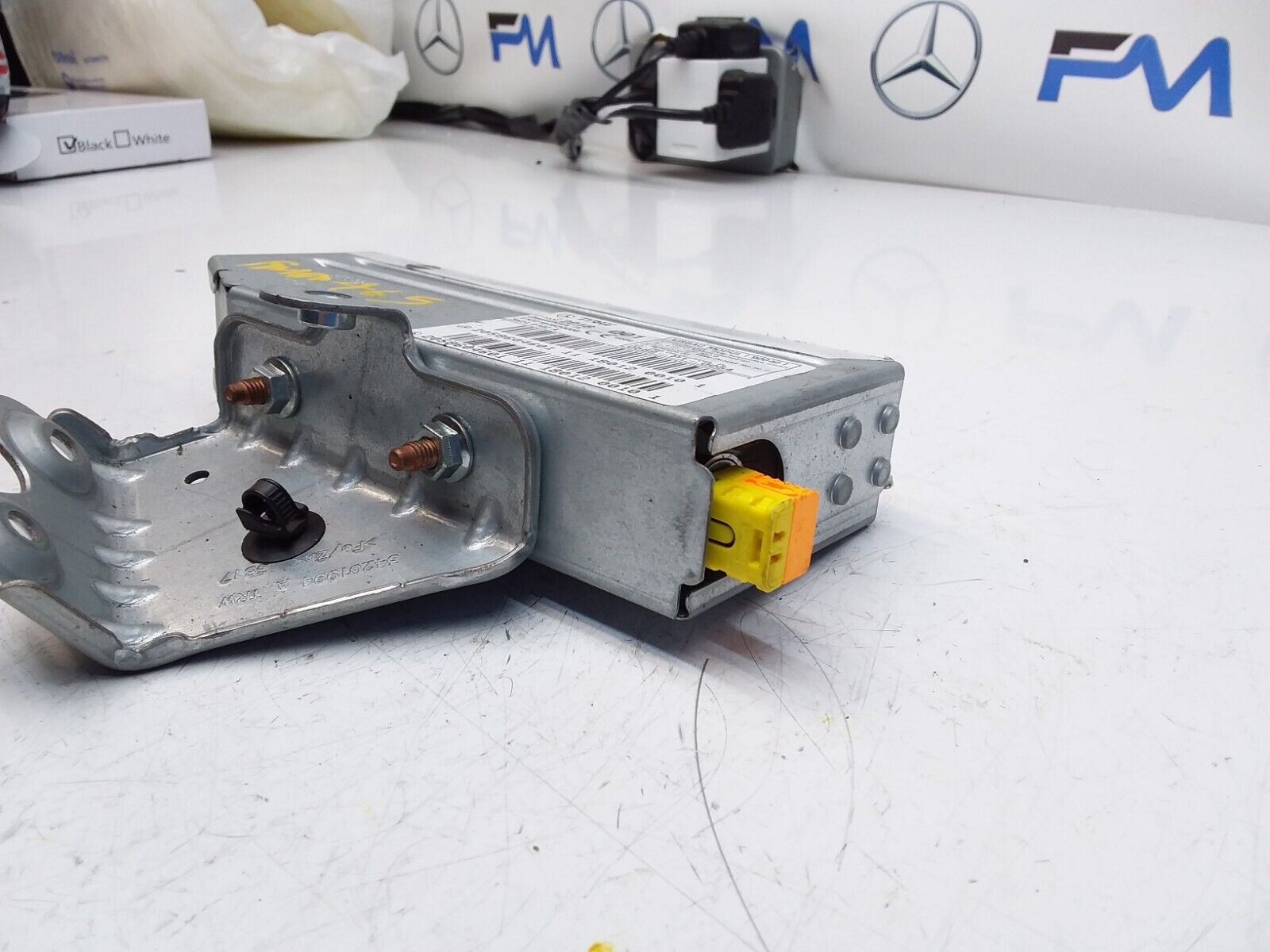 MERCEDES  C-CLASS W205 DRIVER REAR SIDE  AIRBAG MODULE A2058604601 FM00465