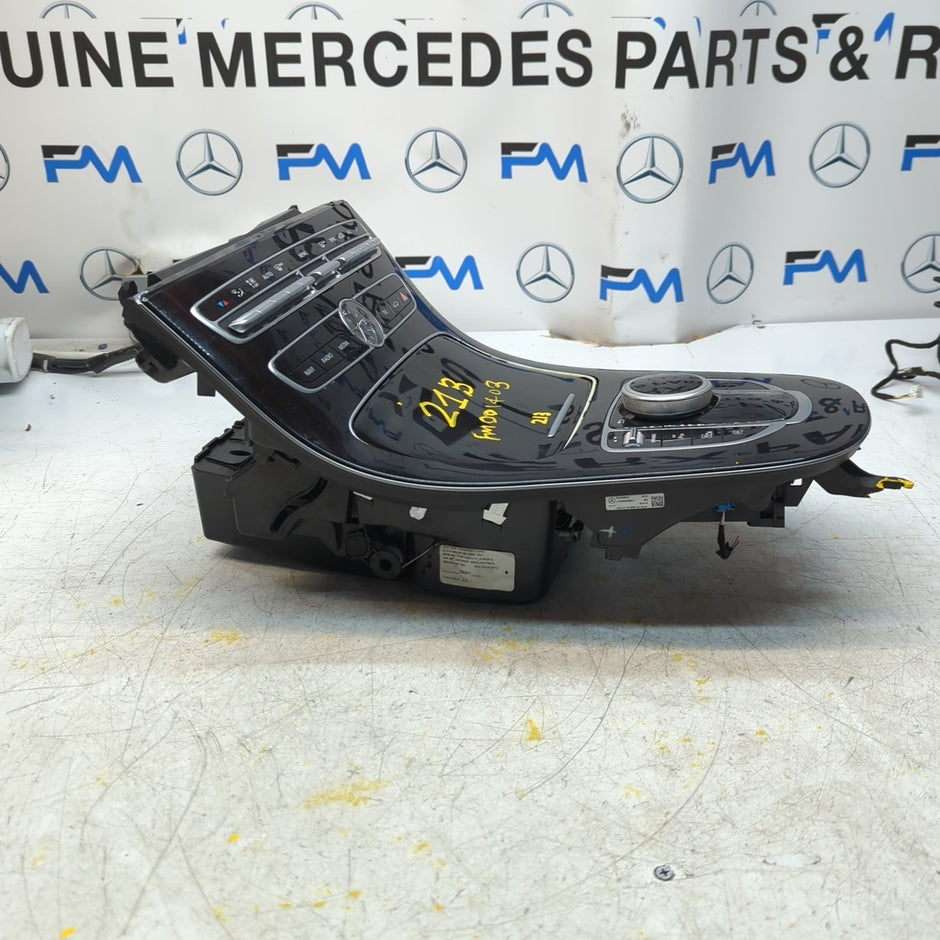  MERCEDES E-CLASS W213 CLIMATE & CENTRE CONSOLE A2139059003 COMPLETE FM001403