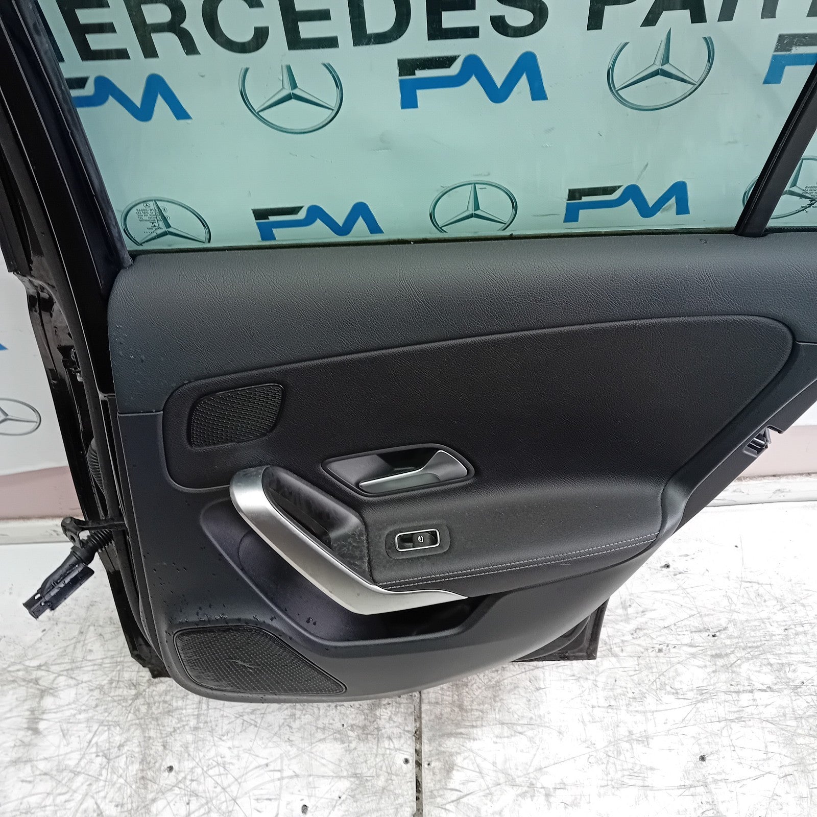 MERCEDES A-CLASS W177 SLN DRIVER REAR DOOR OSR BLACK 2018 ON COMPLETE FMD262