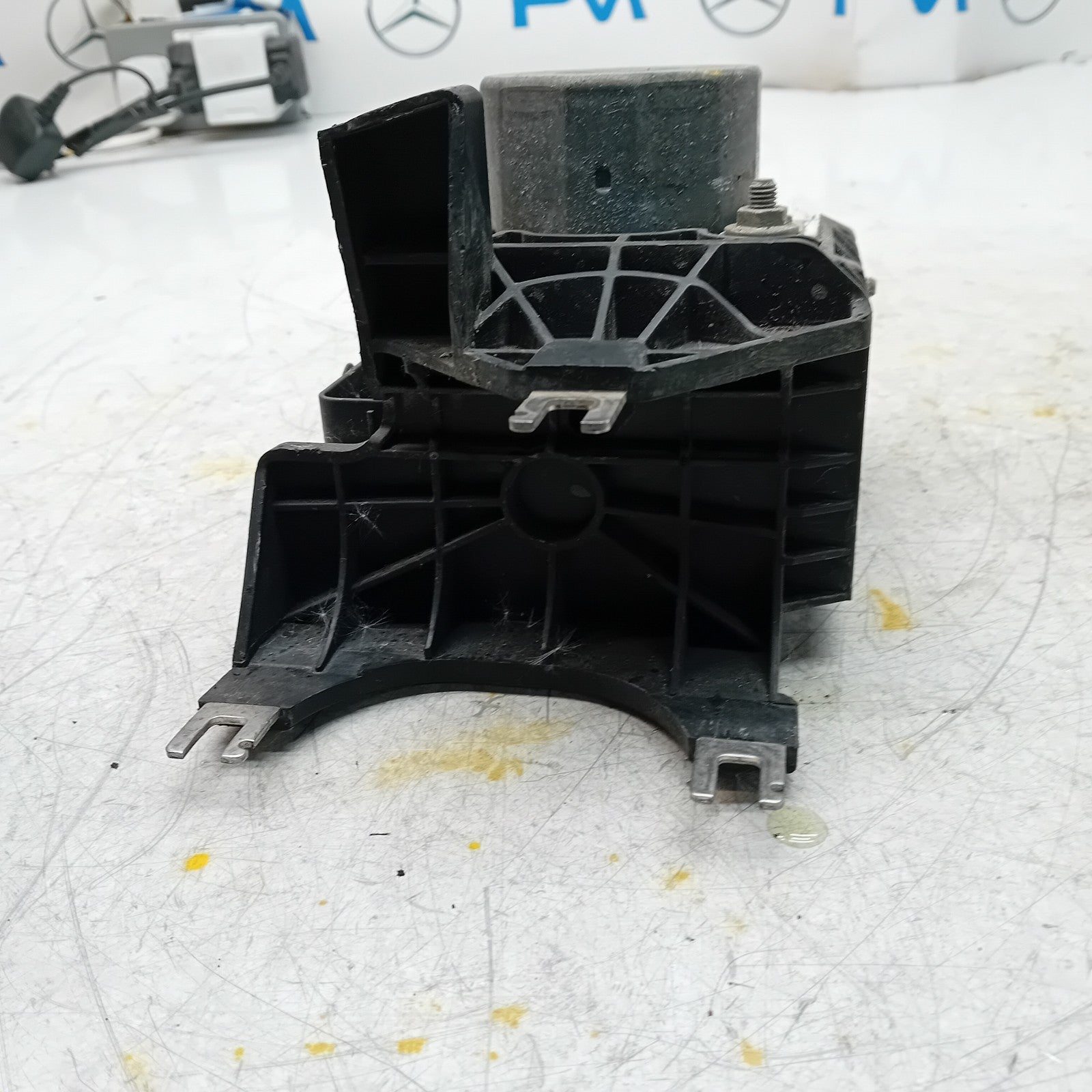 MERCEDES BENZ B-CLASS W246 ABS PUMP CONTROL MODULE UNIT A0084317512 FM001459