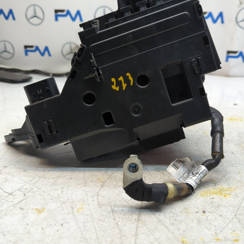 MERCEDES  E-CLASS W213 FUSE RELAY JUNCTION BOX A2135400750 2016 FM001367